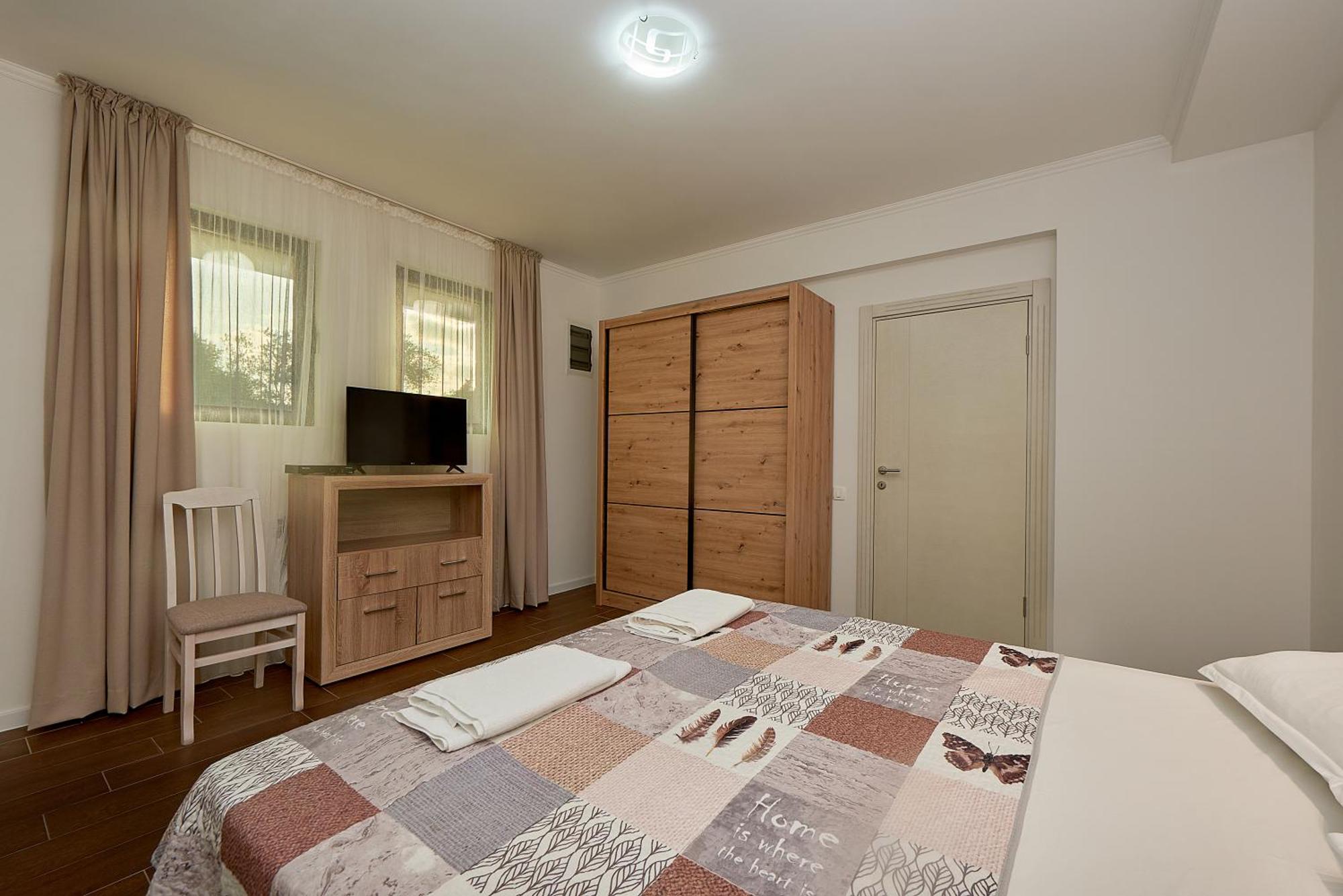 Adria Lux Apartmens 2 Sveti Stefan Exterior photo