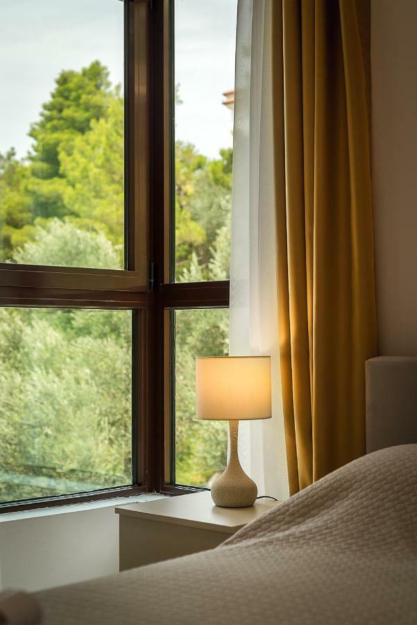 Adria Lux Apartmens 2 Sveti Stefan Exterior photo
